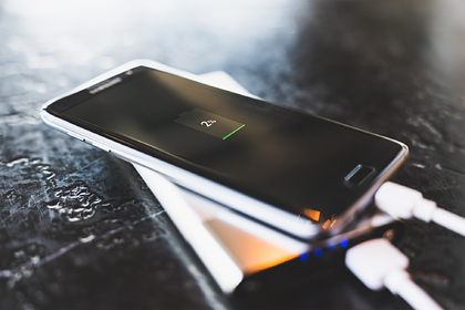 Samsung уберет зарядку из всех смартфонов Samsung уберет зарядку из всех смартфонов
