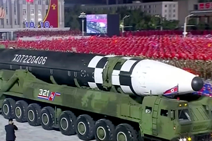 Новая ракета Северной Кореи оказалась макетом Новая ракета Северной Кореи оказалась макетом