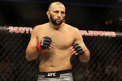 Бывшего бойца UFC задержали в Махачкале Бывшего бойца UFC задержали в Махачкале